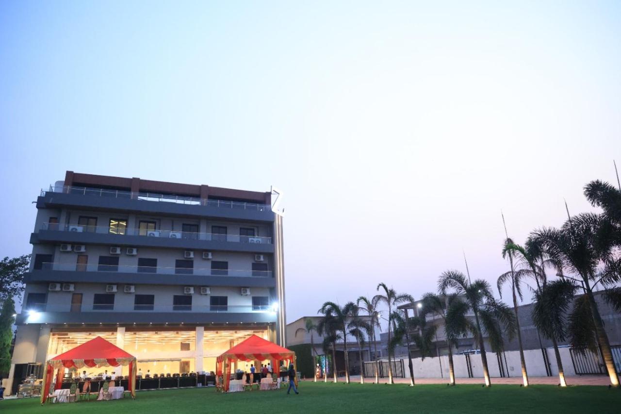 Motel Bilaspur City Exterior photo